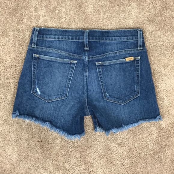 Joe’s Jeans 4” Cut Off Ozzie Shorts. - Picture 3 of 7